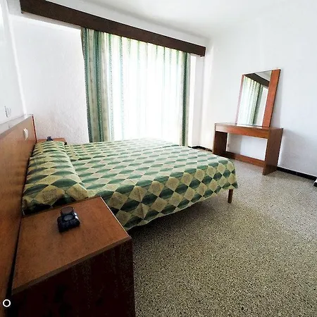 فندق Hostal Lido