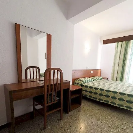 فندق Hostal Lido *